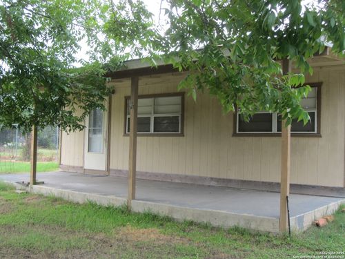 203 Houston St, Bandera, TX, 78003 | Card Image