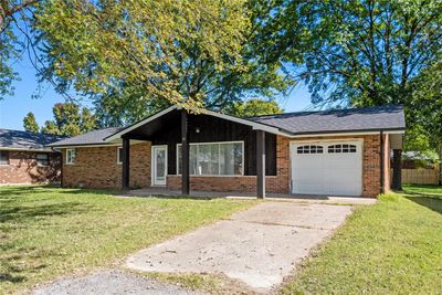 31 Rosewood Drive, House other with 3 bedrooms, 2 bathrooms and null parking in Maryville IL | Image 3