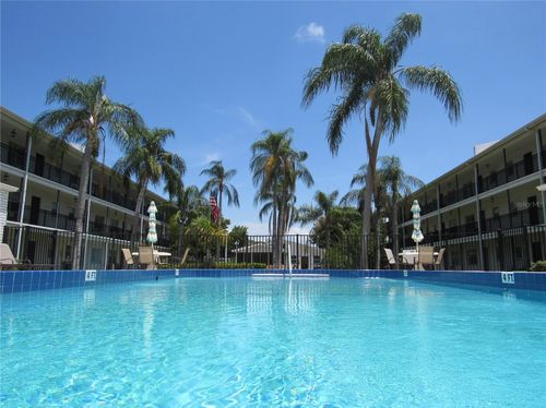 apt-329-4050 4th St N, ST PETERSBURG, FL, 33703-5737 | Card Image