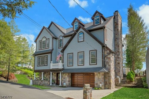 10 Oakdale Ave, Andover, NJ, 07821-2939 | Card Image