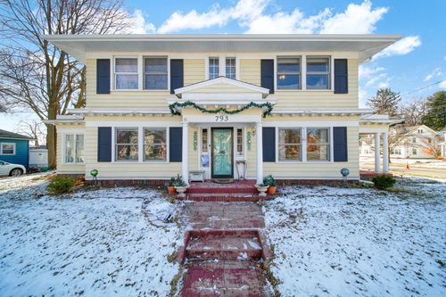 793 Oakridge Dr, Jackson, MI, 49203-3981 | Card Image