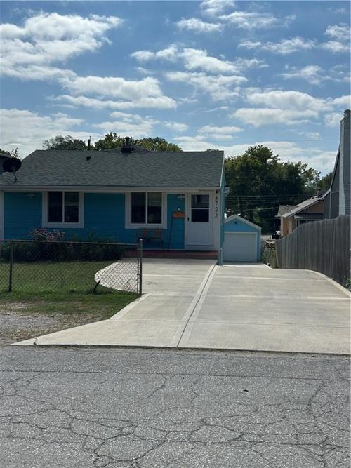 3723 Freeman Ave, Kansas City, KS, 66102-2127 | Card Image