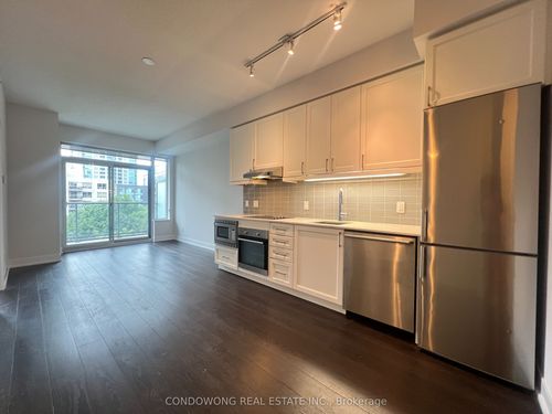 325-7 Kenaston Gdns, North York, ON, M2K0E9 | Card Image