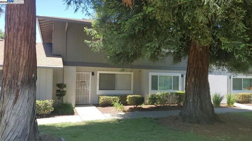 38030 Dundee Cmn, Fremont, CA, 94536-5126 | Card Image