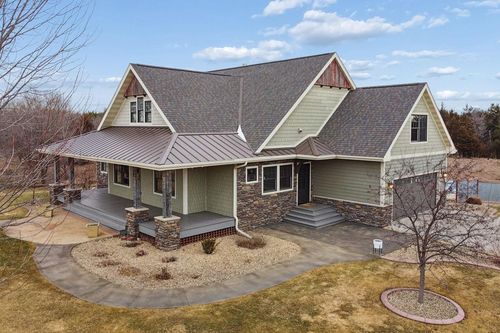 9859 80th Ave Se, Clear Lake, MN, 55319-9620 | Card Image