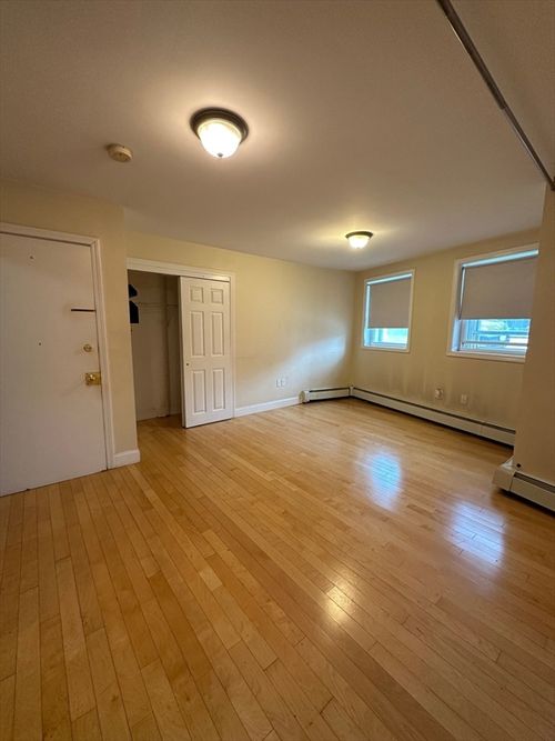 8-1800 Massachusetts Ave, Cambridge, MA, 02140-2842 | Card Image