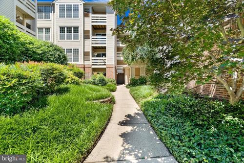 302-244 S Reynolds St, ALEXANDRIA, VA, 22304-4478 | Card Image