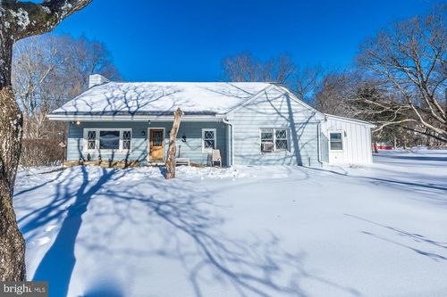 360 Oaklyn Rd, COATESVILLE, PA, 19320-4611 | Card Image