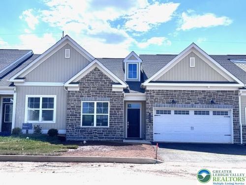3006 Cedar Ln, Allentown, PA, 18103-5518 | Card Image