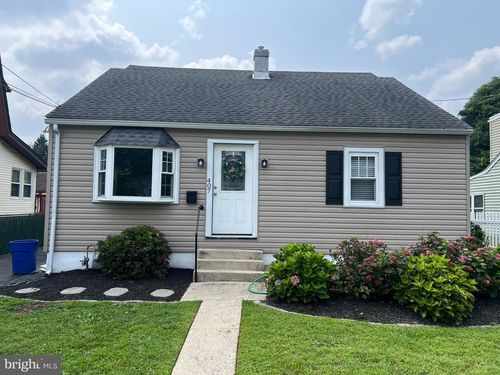407 Swarthmore Ave, FOLSOM, PA, 19033-1715 | Card Image