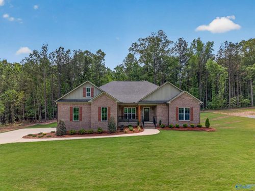 103 Meadow Creek Rd, Glencoe, AL, 35905-9425 | Card Image