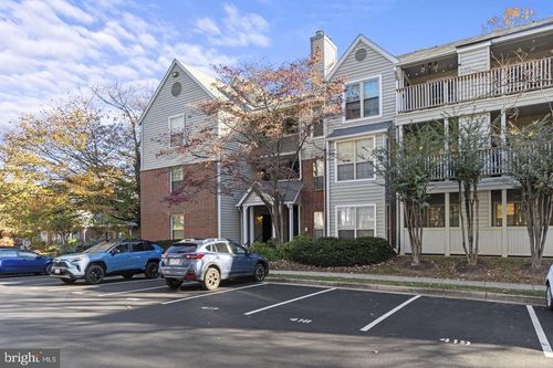 apt-1904-3909 Penderview Dr, FAIRFAX, VA, 22033-6802 | Card Image