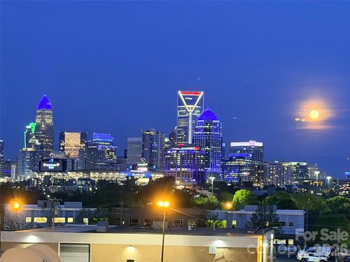 2032 Bryant Park Dr, Charlotte, NC, 28208-6089 | Card Image