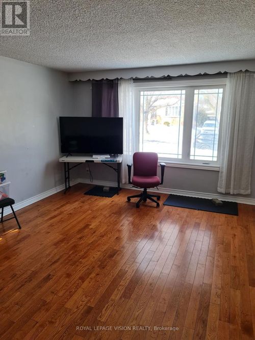 main-25 Par Avenue, Toronto (Woburn), ON, M1G2G5 | Card Image