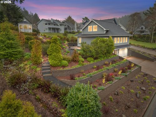 161 Combs Cir, Yachats, OR, 97498-8412 | Card Image