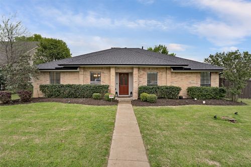 2600 Summertree Dr, Carrollton, TX, 75006-2701 | Card Image
