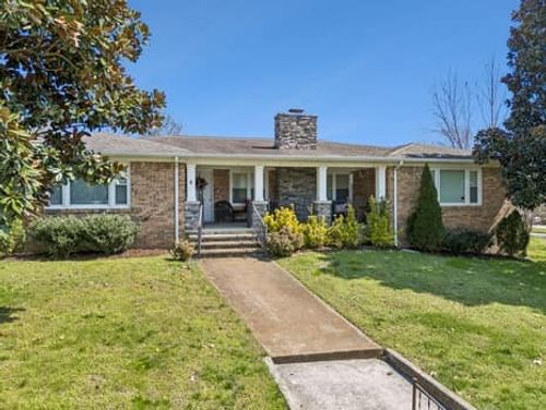 208 N Main St, Cornersville, TN, 37047-4243 | Card Image