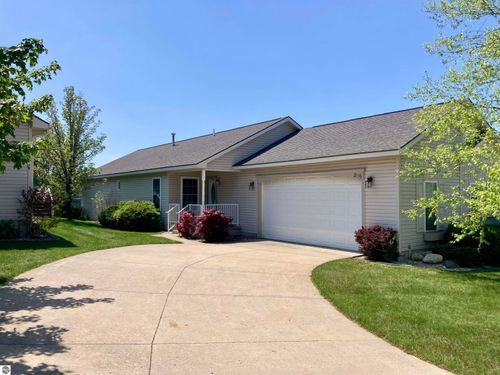 2116 Seaview Drive, Traverse City, MI, 49686 | Card Image