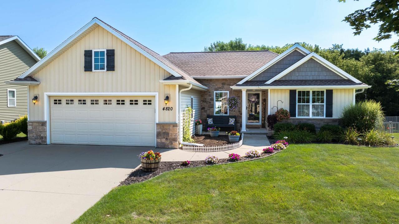 Isabella Cir, Oneida, WI 54155