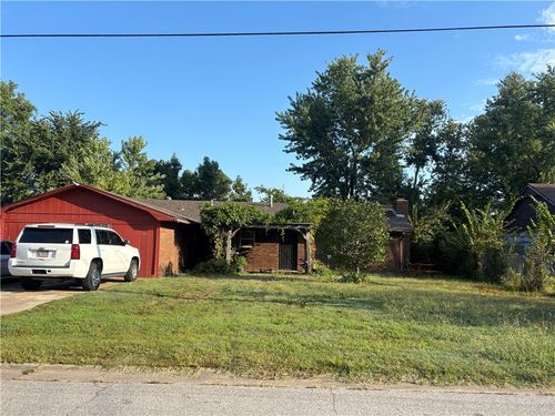 505 Se 10th St, Bentonville, AR, 72712-6417 | Card Image