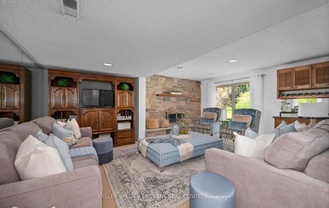 32 Mcclarnan Rd, House other with 4 bedrooms, 4 bathrooms and 2 parking in Ajax ON | Image 4