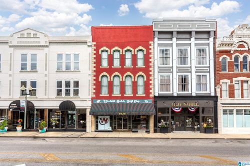 1026 Noble St, Anniston, AL, 36201-4637 | Card Image