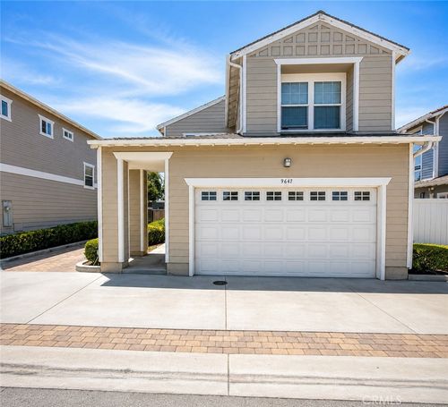 9647 Cedar St, Bellflower, CA, 90706-6617 | Card Image