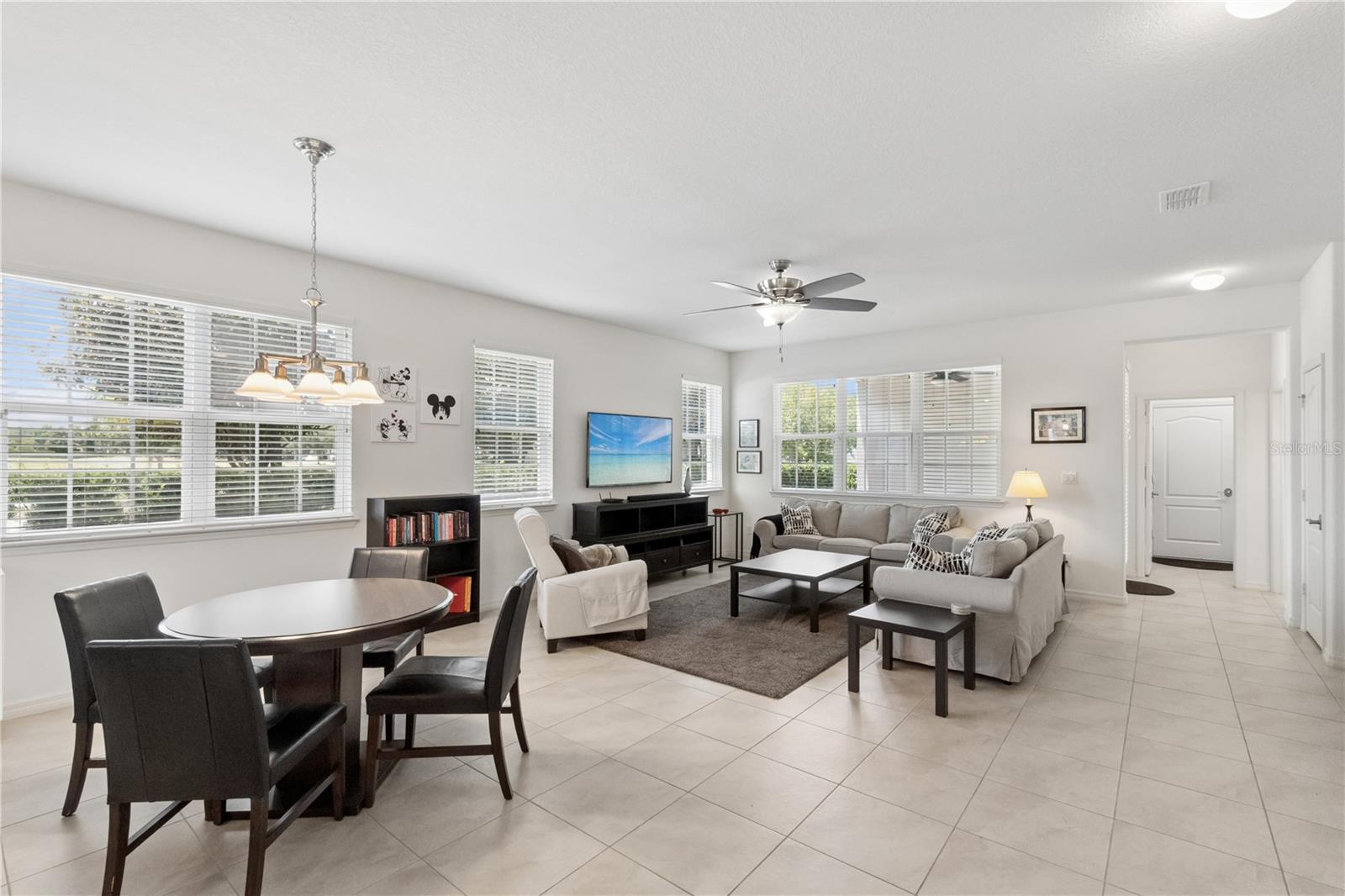 Residential in WINDERMERE 2