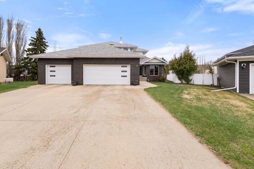 5-62 62 Street Close, Stettler, AB, T4K1G3 | Card Image