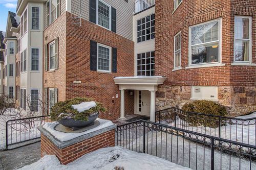 303-81 S Williams St, Burlington, VT, 05401-3470 | Card Image