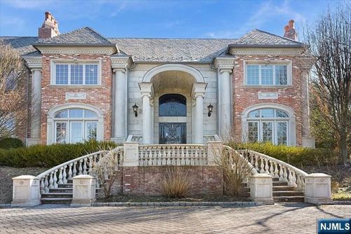 11 Margo Way, Alpine, NJ, 07620-1168 | Card Image