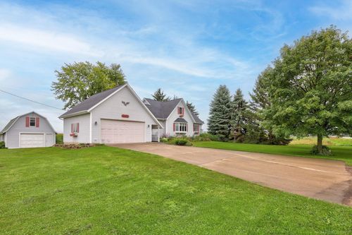 2855 S Bradleyville Rd, Reese, MI, 48757-9214 | Card Image