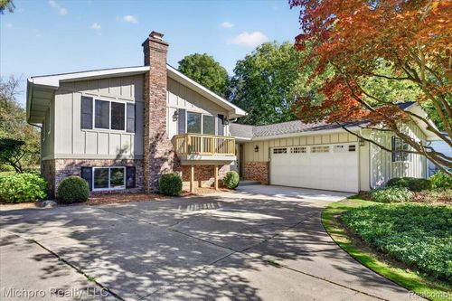 660 Gail Ct, Oxford, MI, 48371-1533 | Card Image