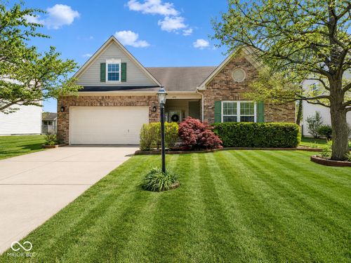 479 Alton Dr, Greenwood, IN, 46143-8433 | Card Image