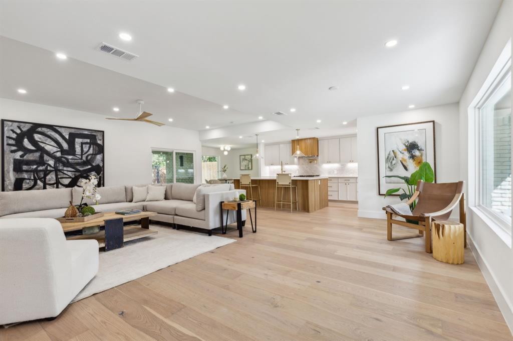 Whitehall Dr, Dallas, TX 75229