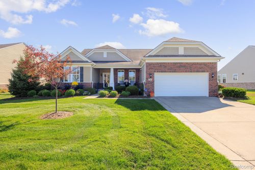 75-6286 Merion Ln, Grand Blanc, MI, 48439-2645 | Card Image