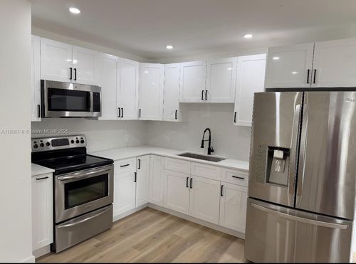 2511 Atlantic Ave, Opa-Locka, FL, 33054-4043 | Card Image