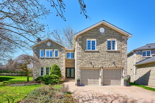 7-25 Manor Park Cres, Guelph, ON, N1G1A2 | Card Image