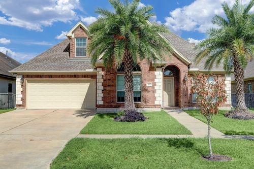 307 Twin Timbers Ln, Kemah, TX, 77565-2569 | Card Image