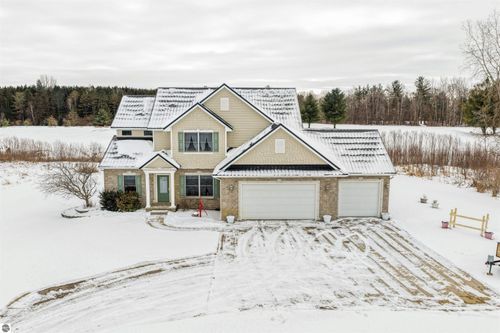 6702 Links Drive, Mt Pleasant, MI, 48858 | Card Image