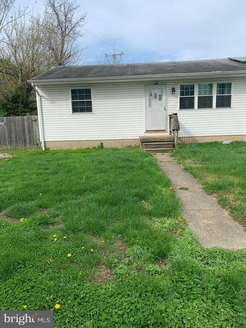 206 Cedar Dr, GLEN BURNIE, MD, 21060-7606 | Card Image
