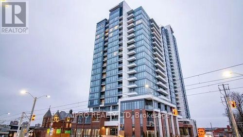 714-15 Wellington St S, Kitchener, ON, N2G0E4 | Card Image