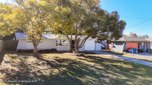 4077 Ramona Dr, SPRING HILL, FL, 34606-2420 | Card Image