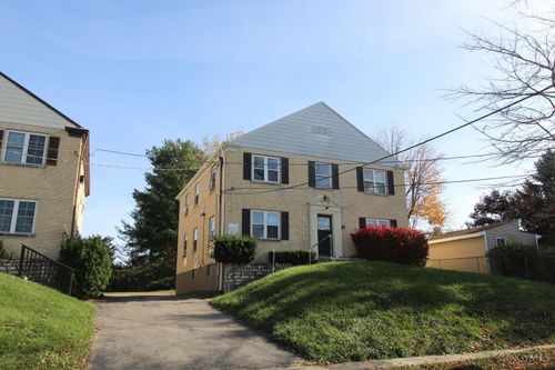 68 Gorman Ln, Reading, OH, 45215-3627 | Card Image