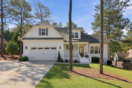 28 Bedford Cir, Pinehurst, NC, 28374-8862 | Card Image
