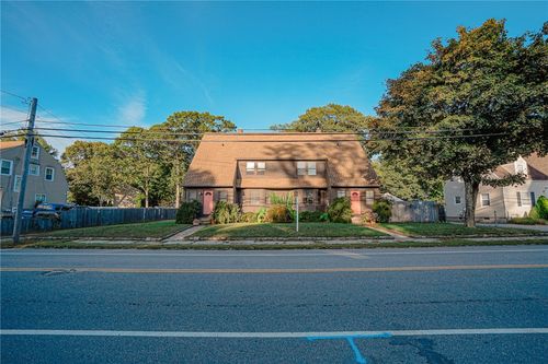 133 Roger Williams Ave, Rumford, RI, 02916-3415 | Card Image