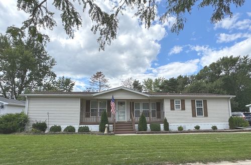 801 Cayuga Trl, MARENGO, IL, 60152-2988 | Card Image