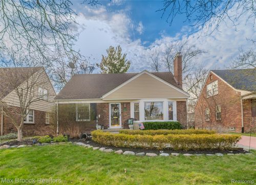 1633 Edgewood Dr, Royal Oak, MI, 48067-1298 | Card Image