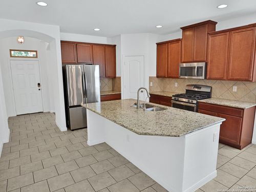 8443 Meadow Plns, San Antonio, TX, 78254-2830 | Card Image