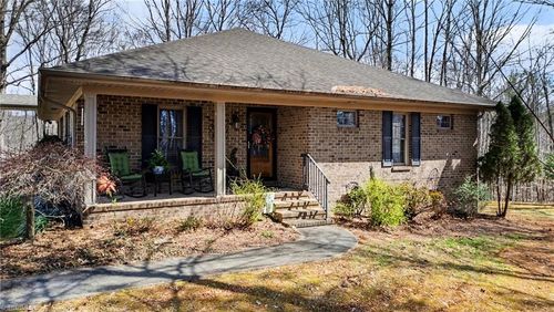 152 Prospectors Way, Lexington, NC, 27292-9529 | Card Image
